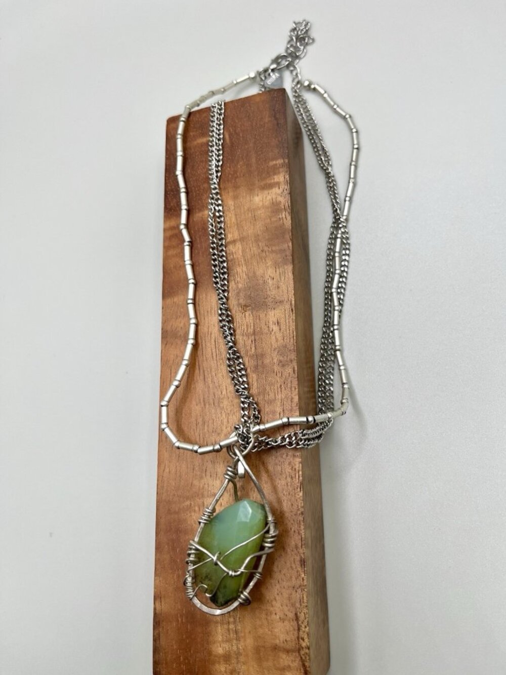 Cookie Lee Layered Silver Tone Necklace Green Wire Wrapped Stone Pendant Boho